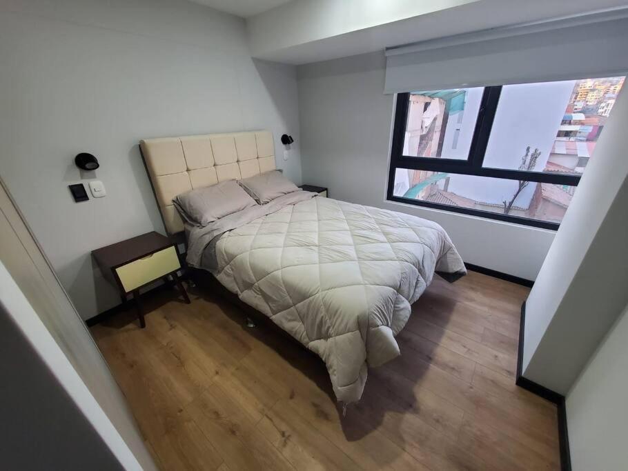 Modern Gem In Quiet Residential Area *